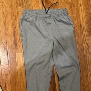 Rhone Spar Joggers. M. Grey